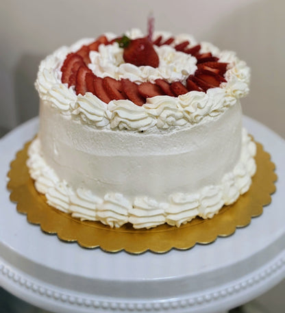 Strawberry Chantilly cake